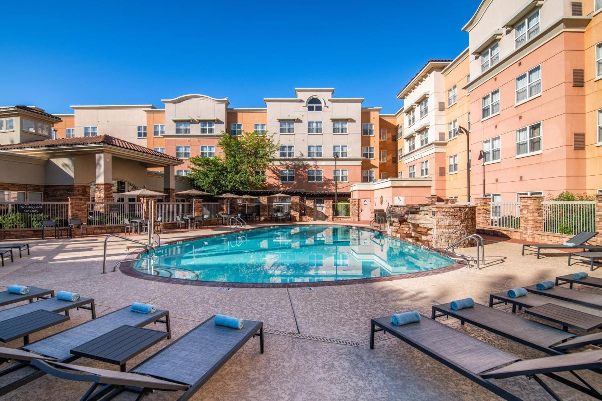 Springhill Suites Phoenix Glendale Sports & Entertainment District Eksteriør bilde